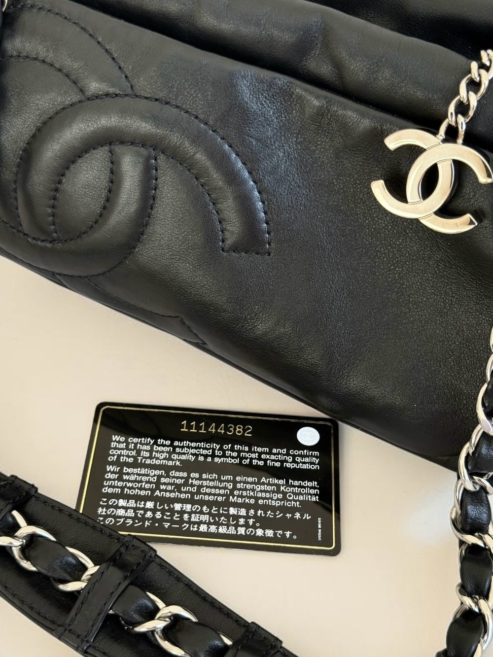 CHANEL 2006 Lux Ligne Accordian Shoulder Bag - Picture 14 of 15